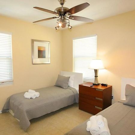 Johns Pass Condo'S- Fully Remote St. Pete Beach Kültér fotó